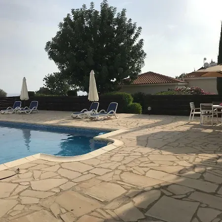 Lilly Βίλα Πέγεια